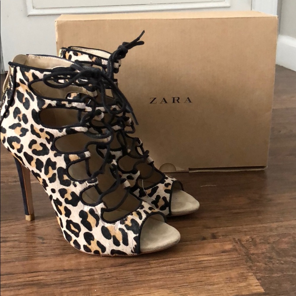 Zara leopard print lace up heels-size EU 38